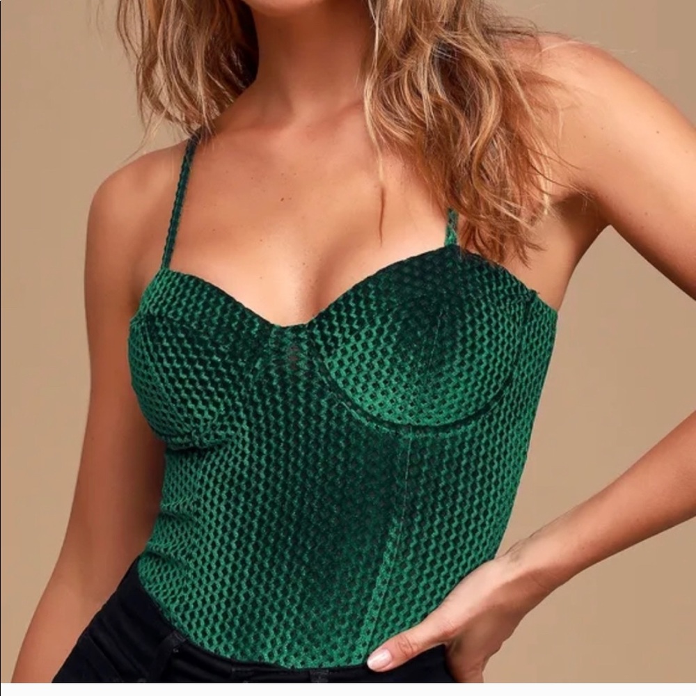 NWT Lulu’s Emerald velvet bodysuit.